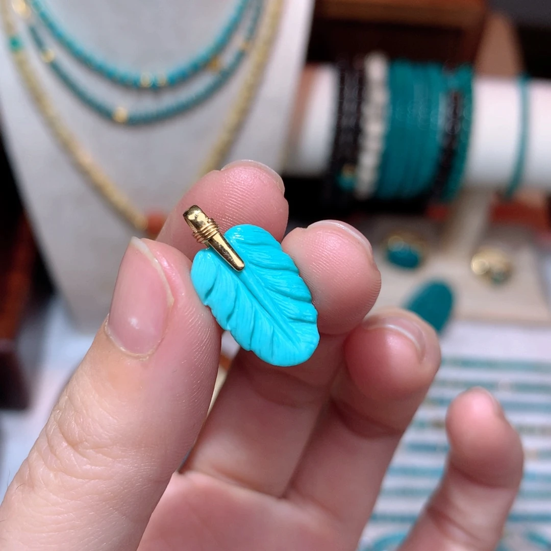 绿松石珠宝奇石18K金镶嵌