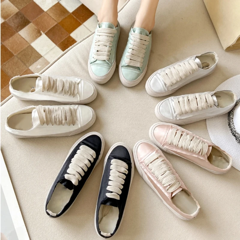 2025夏季新爆款透气女鞋西班牙小众休闲舒适平底绸缎鞋小白鞋板鞋