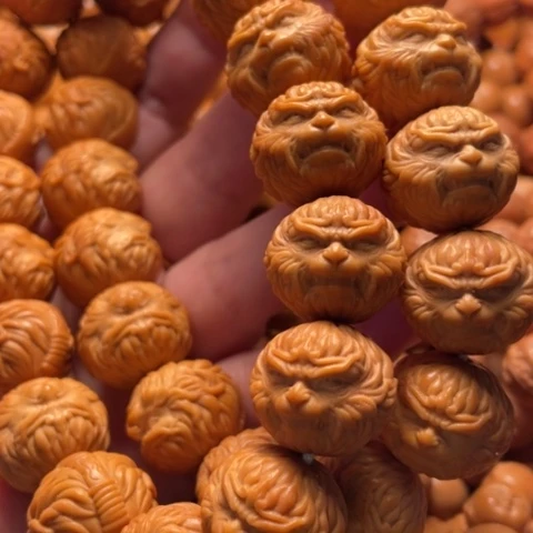 猴头核桃手串壹**陆舞台