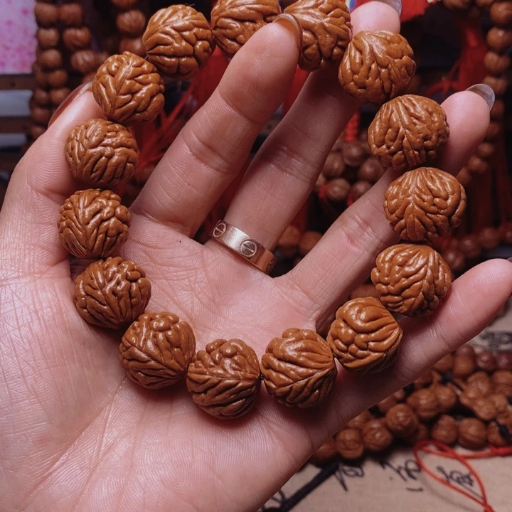 桃核吊坠龙纹桃枭