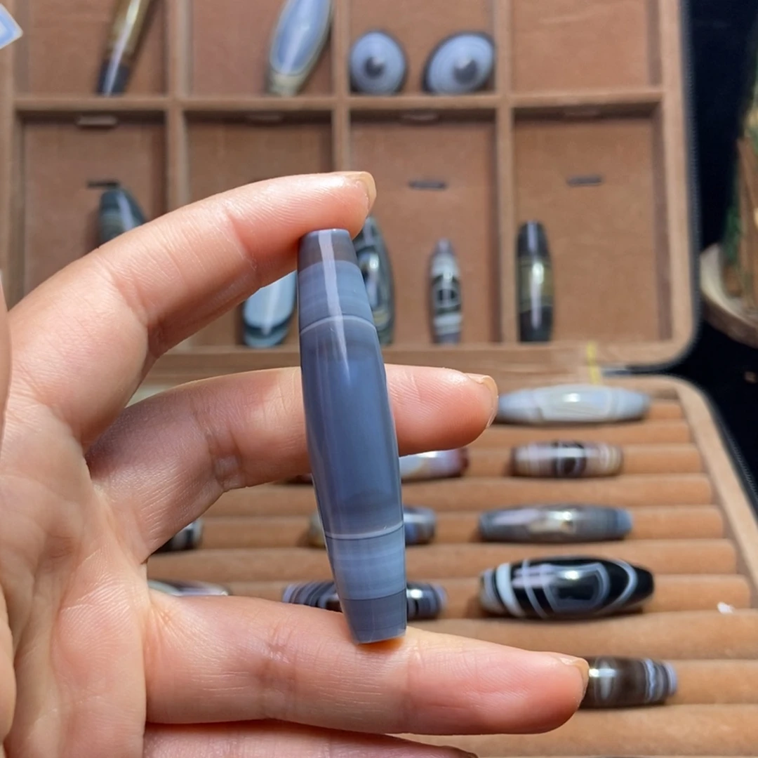 北***丁玛瑙/玉髓未镶嵌颈饰