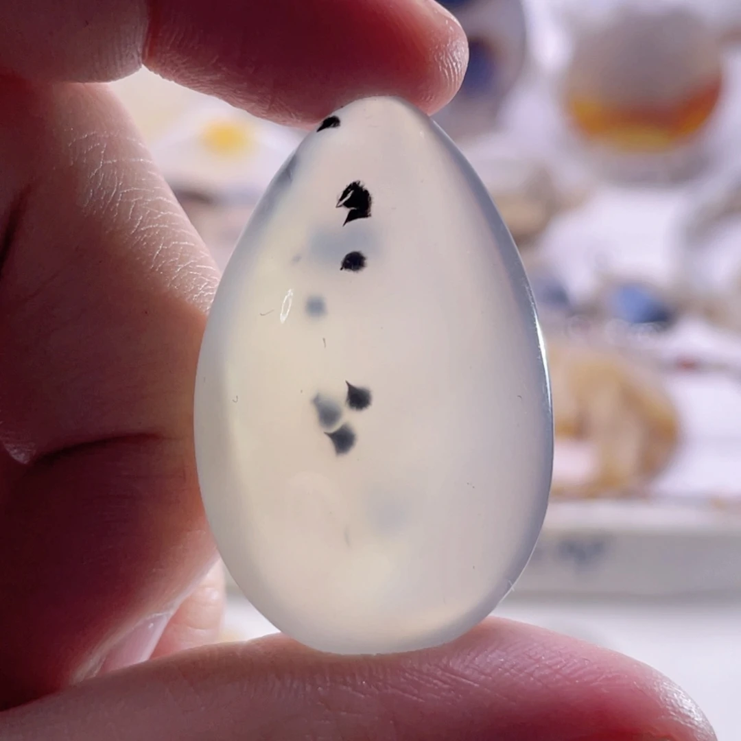 玛瑙/玉髓未镶嵌珠宝奇石