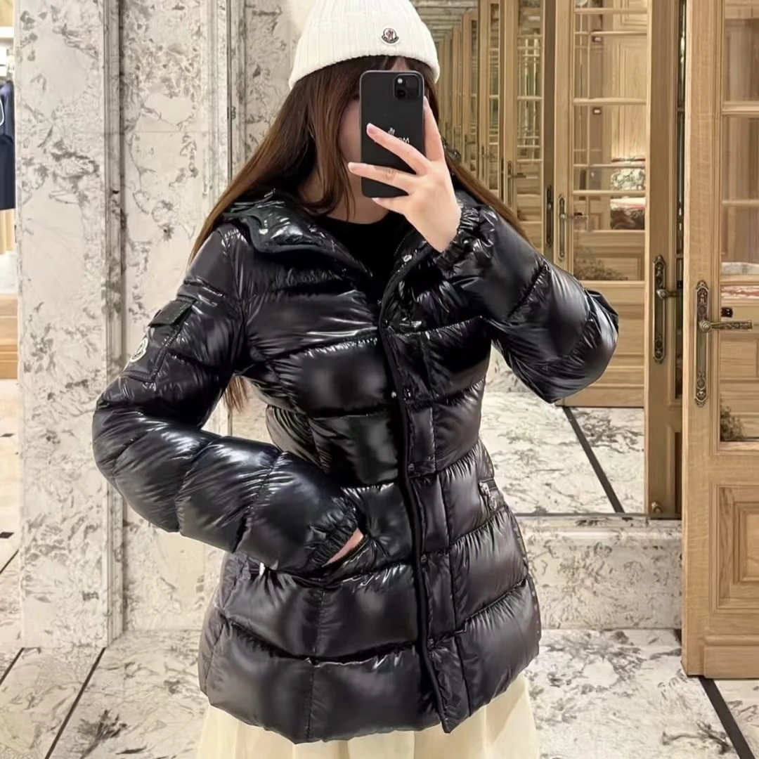 未使用 MONCLER 小蛮腰【黑色BARANTE】收腰鹅绒羽绒服