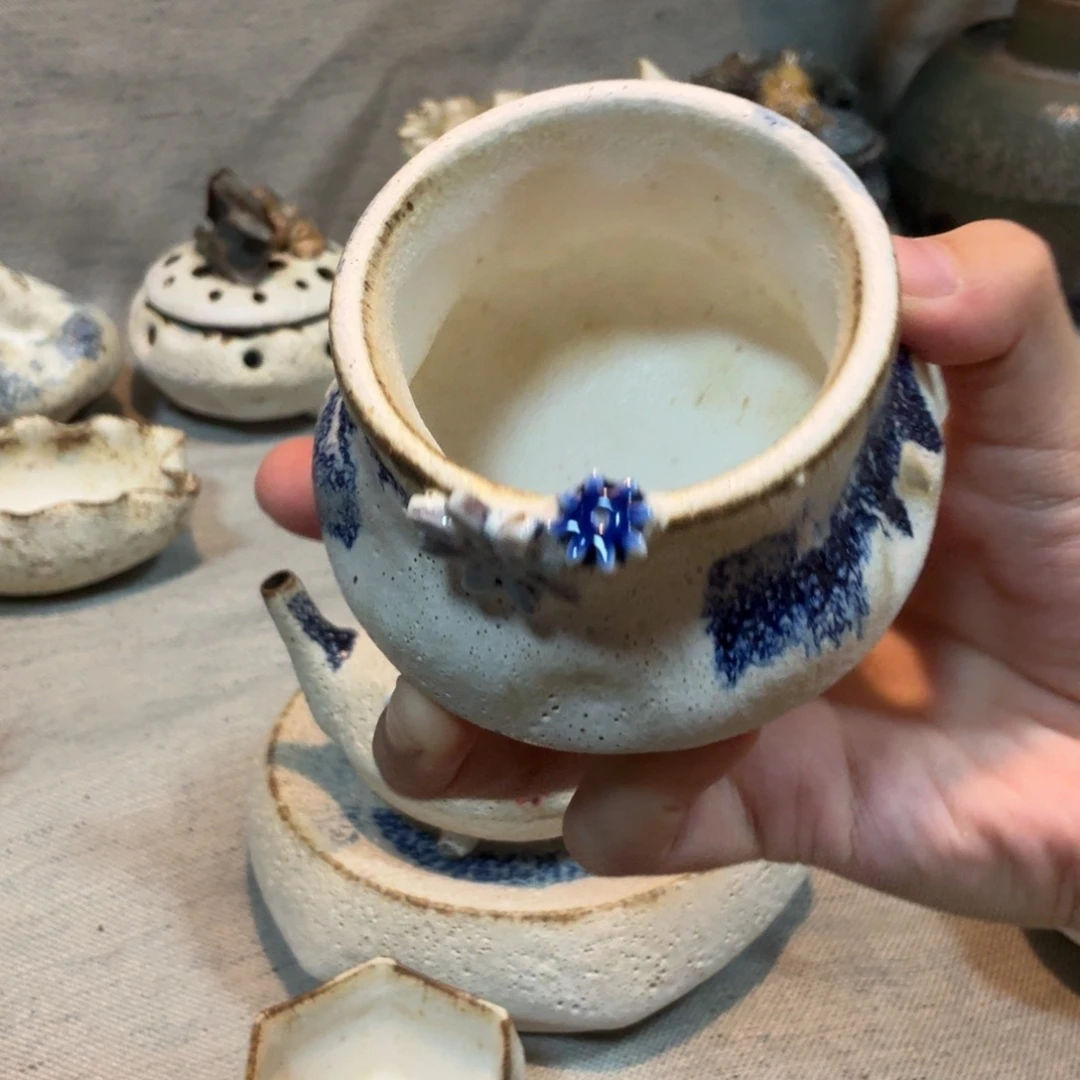 粉引雕花主人杯一只