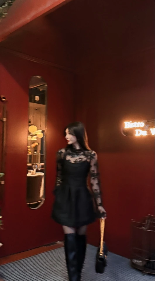 磊磊【公主日记】原创鱼骨线收腰吊带连衣裙#2388