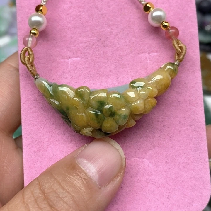 翡翠未镶嵌颈饰27号