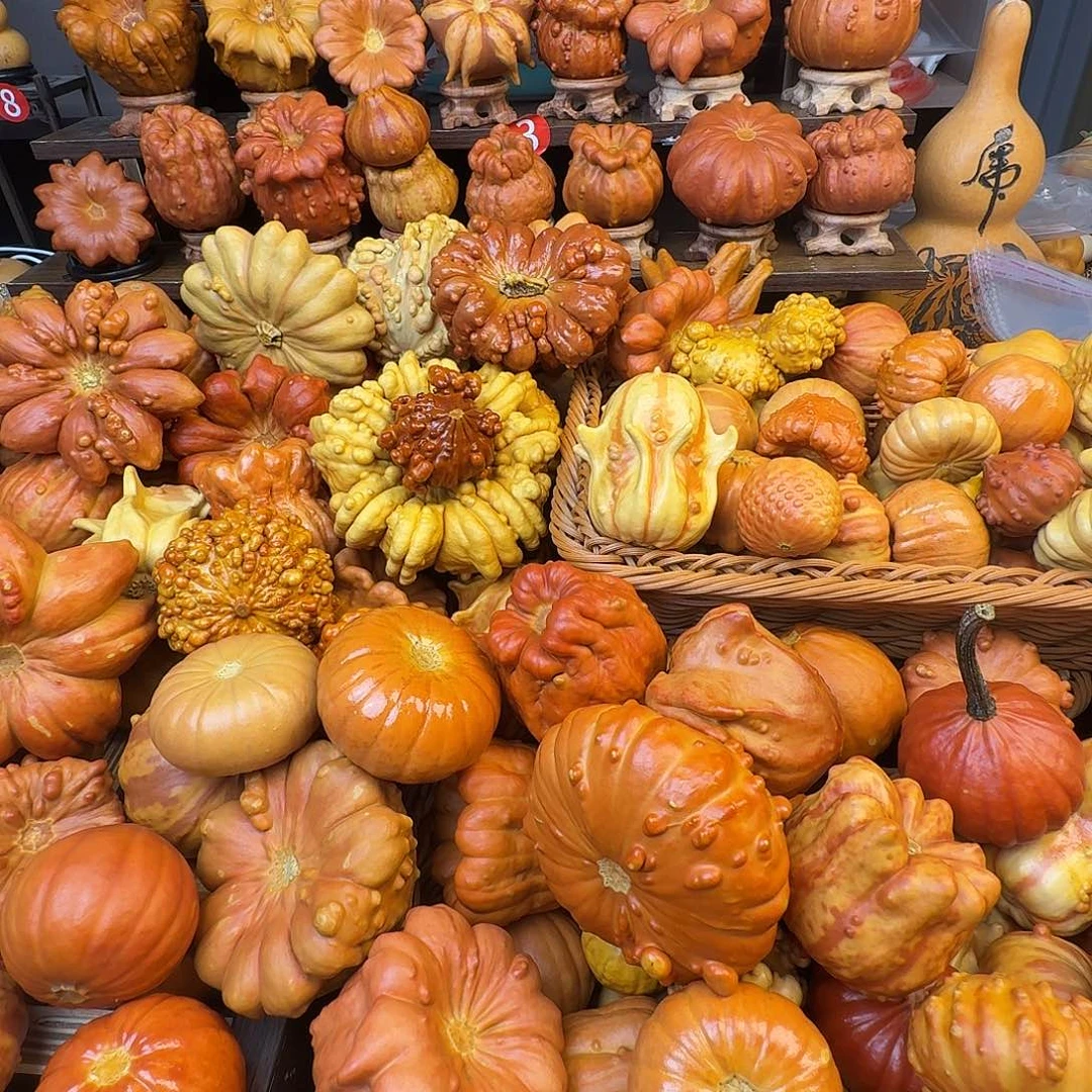 是***花大叶紫檀（黑酸枝木类）