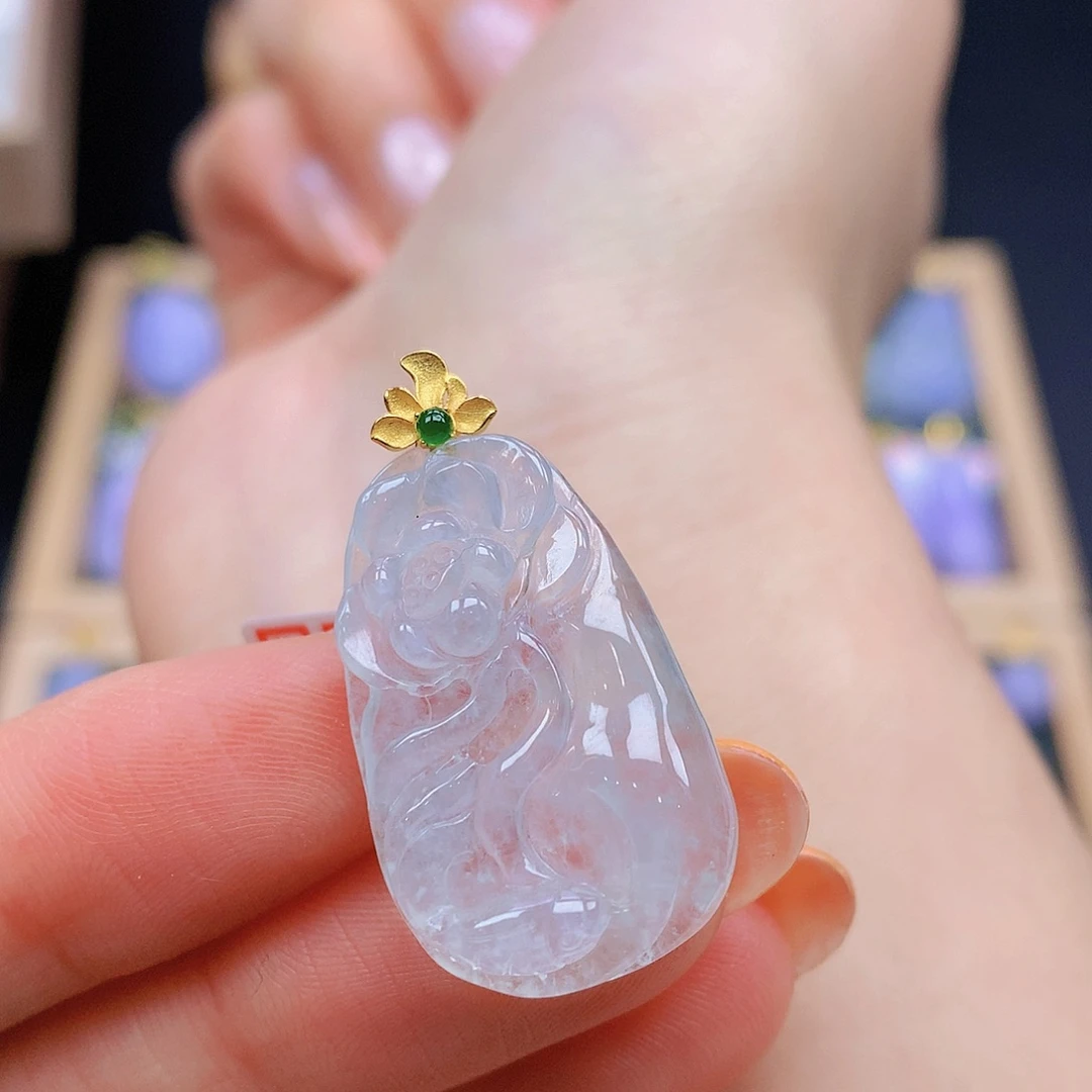 翡翠未镶嵌颈饰翡翠