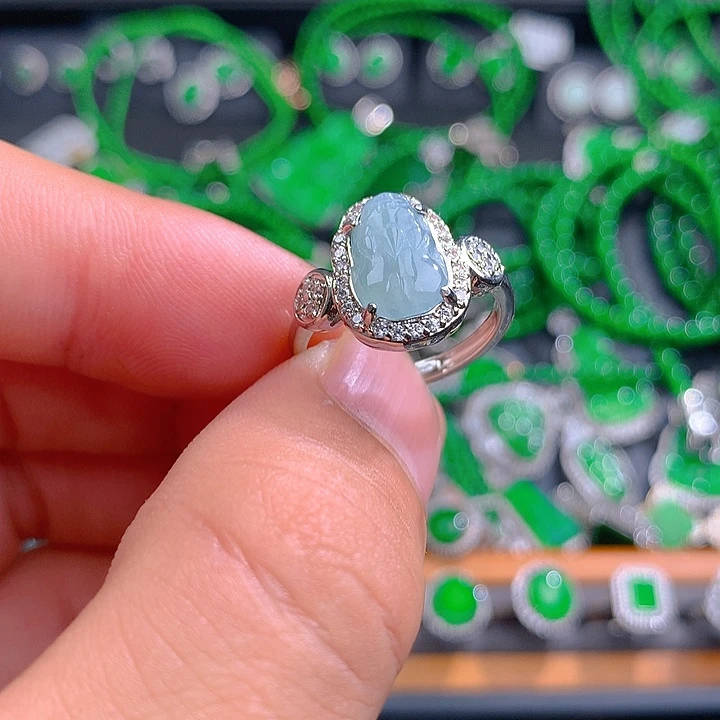 翡翠戒指未镶嵌翡翠