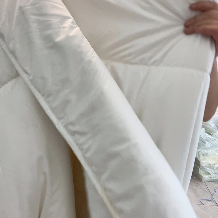 山羊毛羊羔毛被子