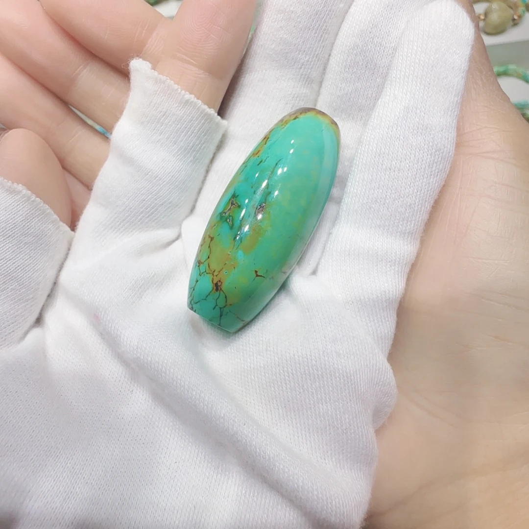 绿松石未镶嵌原矿绿松石