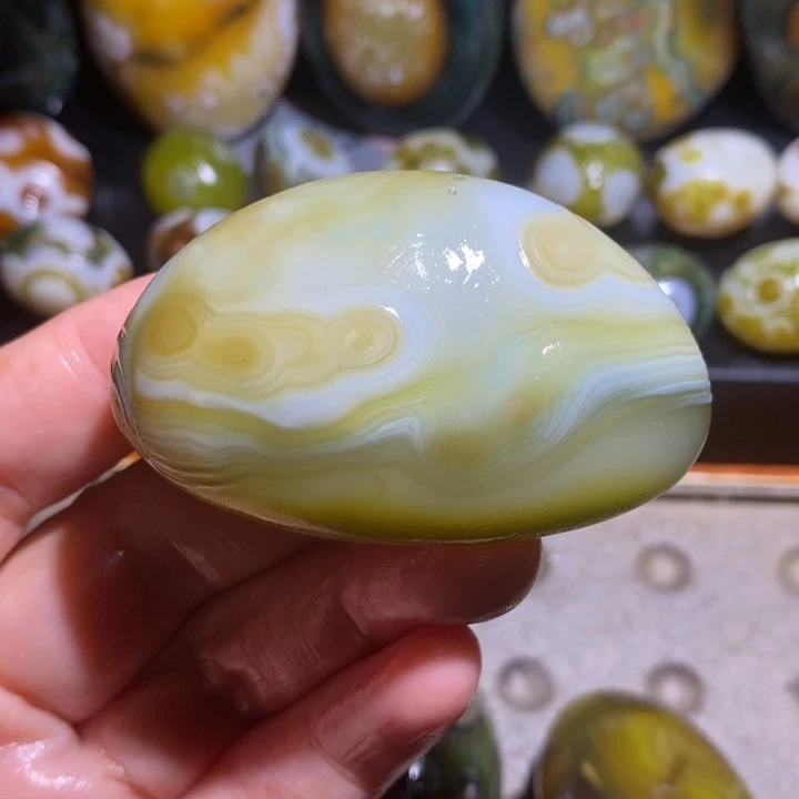 未镶嵌玛瑙/玉髓珠宝半成品55