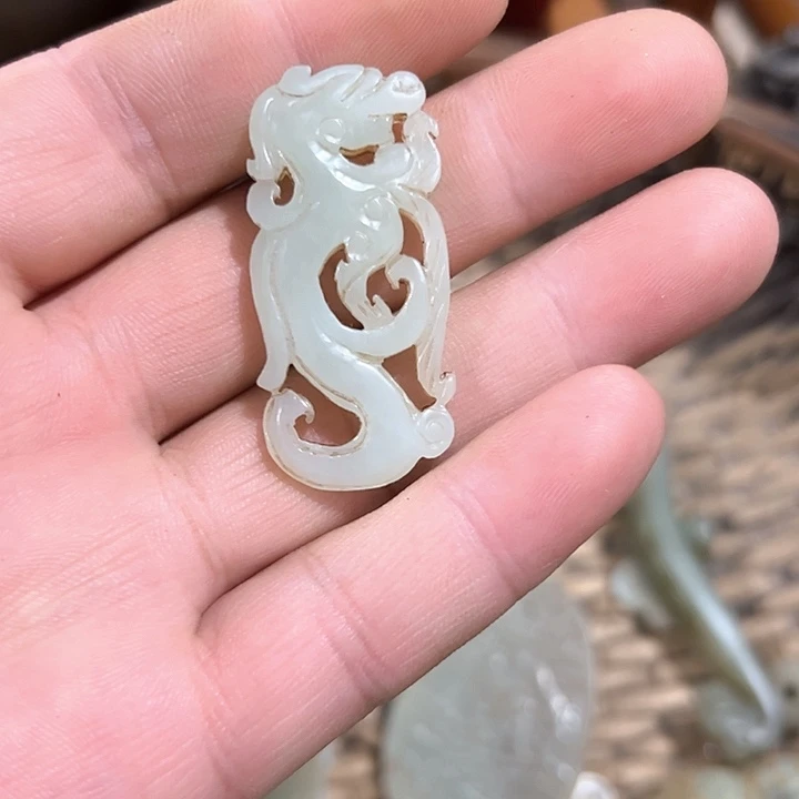 带***龙瓷片瓷片瓷片瓷片