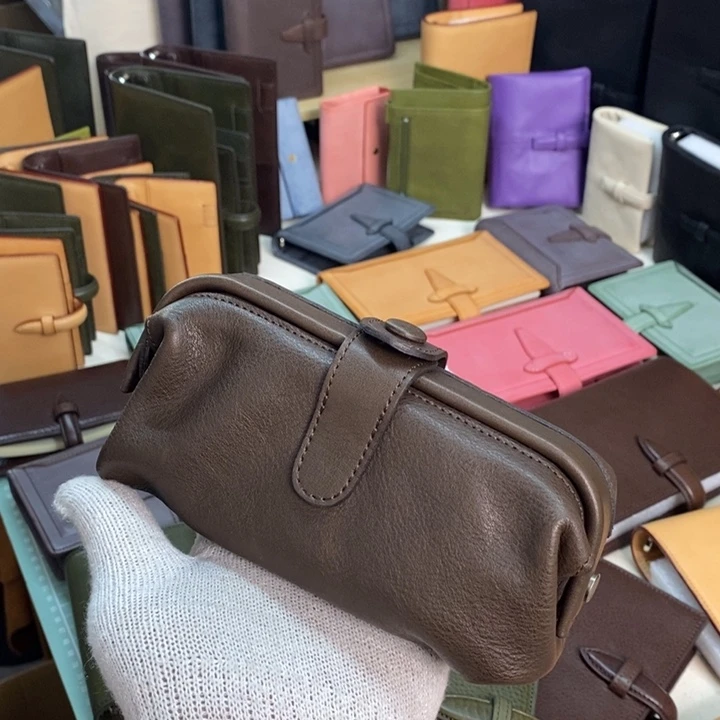 头层牛皮特价款笔袋收纳包