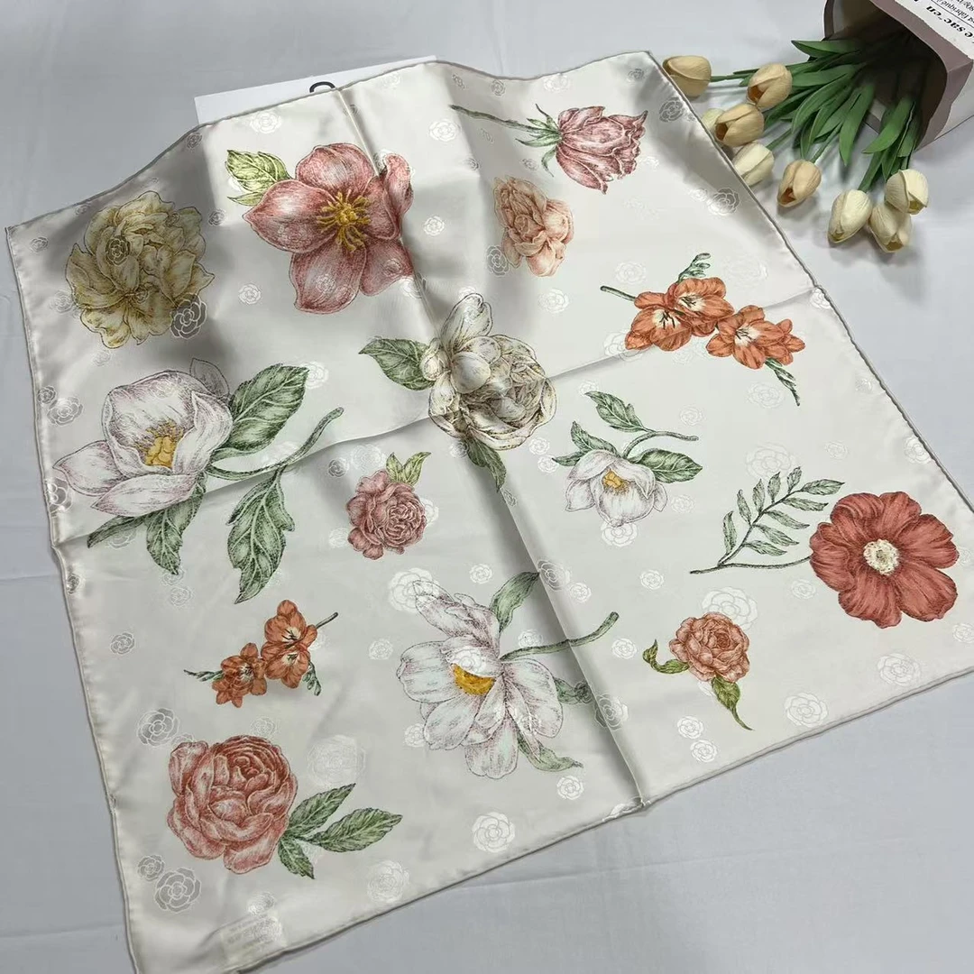 70斜纹绸提花方巾-春日花香 65cm丝巾