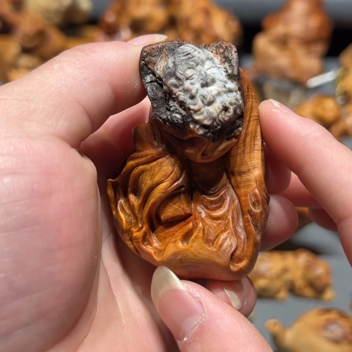 柏木（崖柏）点点关注