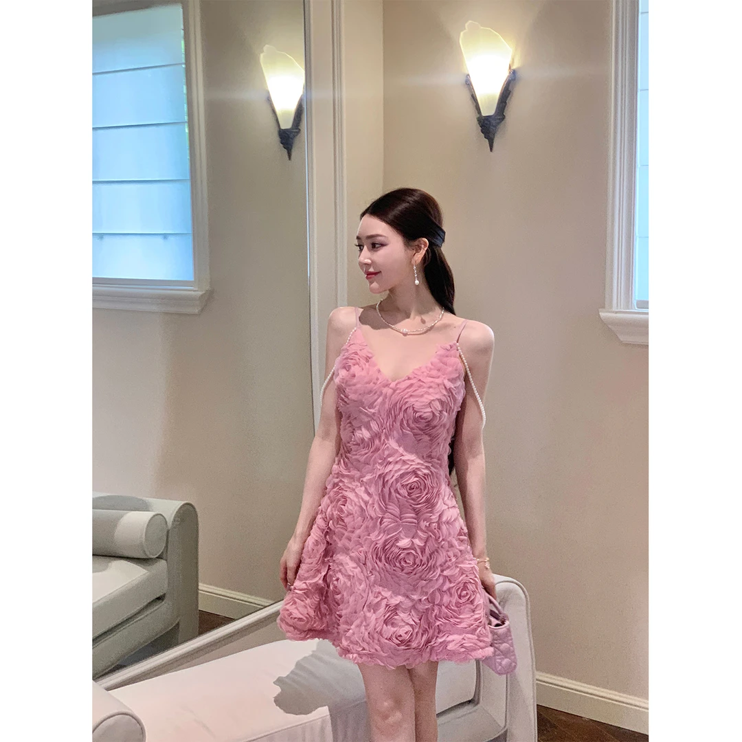 冯薪颖 连衣裙 设计感立体花朵吊带连衣裙温柔气质裙子女 T505041
