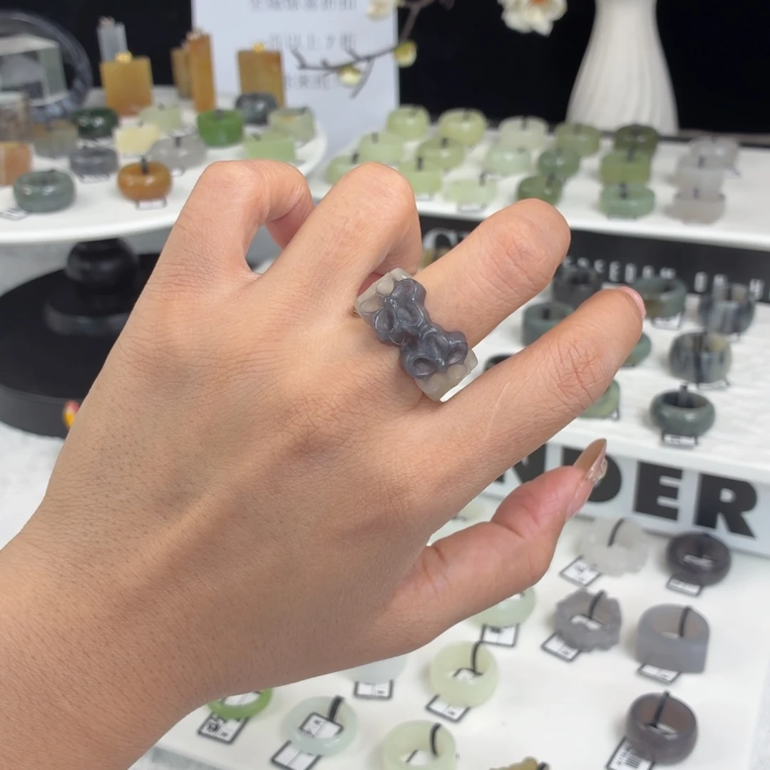 和田玉（糖玉）未镶嵌戒指Q72渐变花花17.1不退换