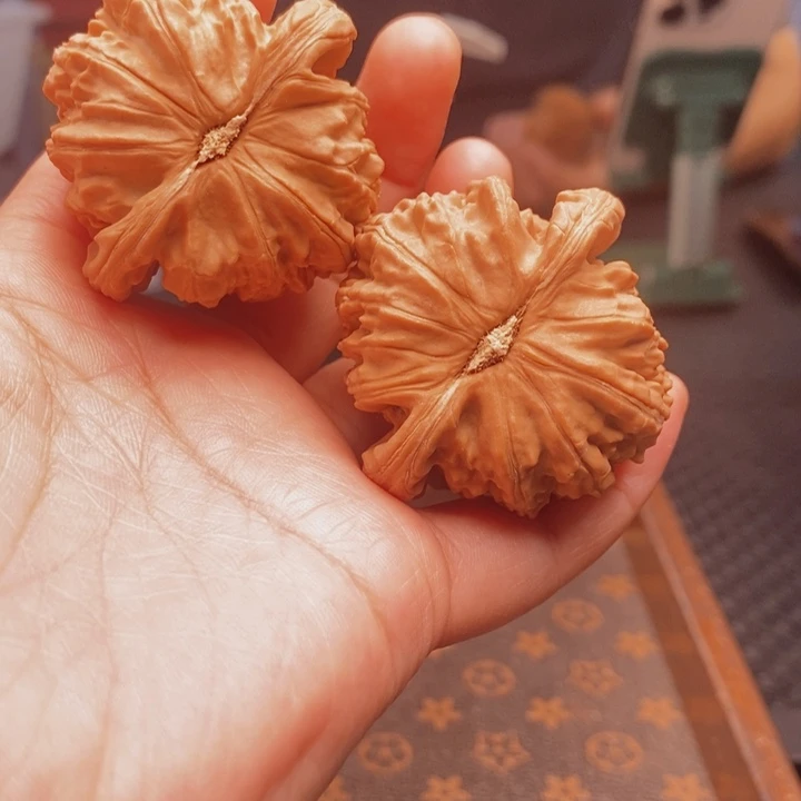 把件文玩核桃闷白45尺
