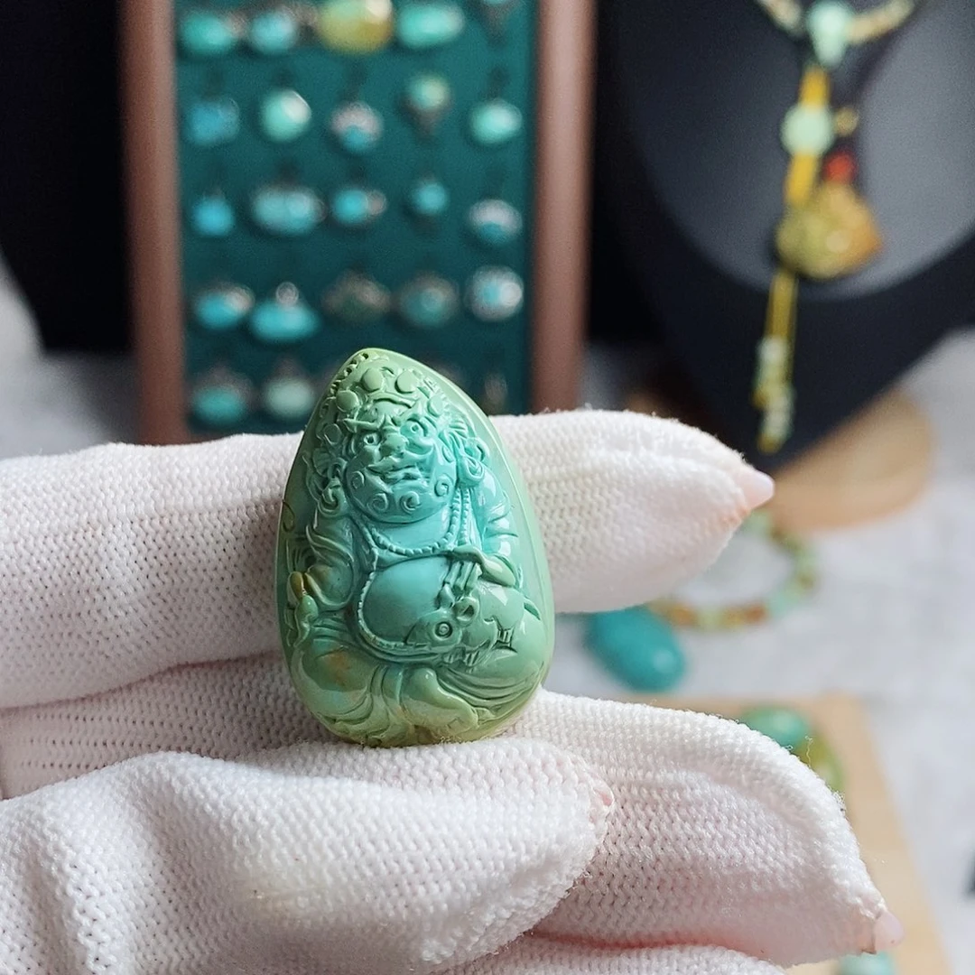 绿松石未镶嵌珠宝奇石