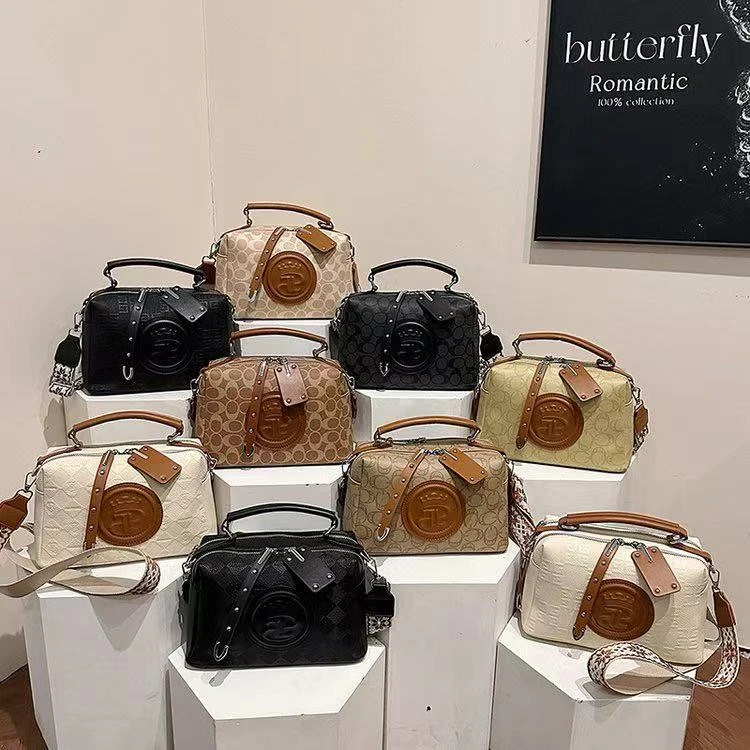 101-150轻奢风时尚气质轻奢大容量斜挎包潮流休闲小众通勤风