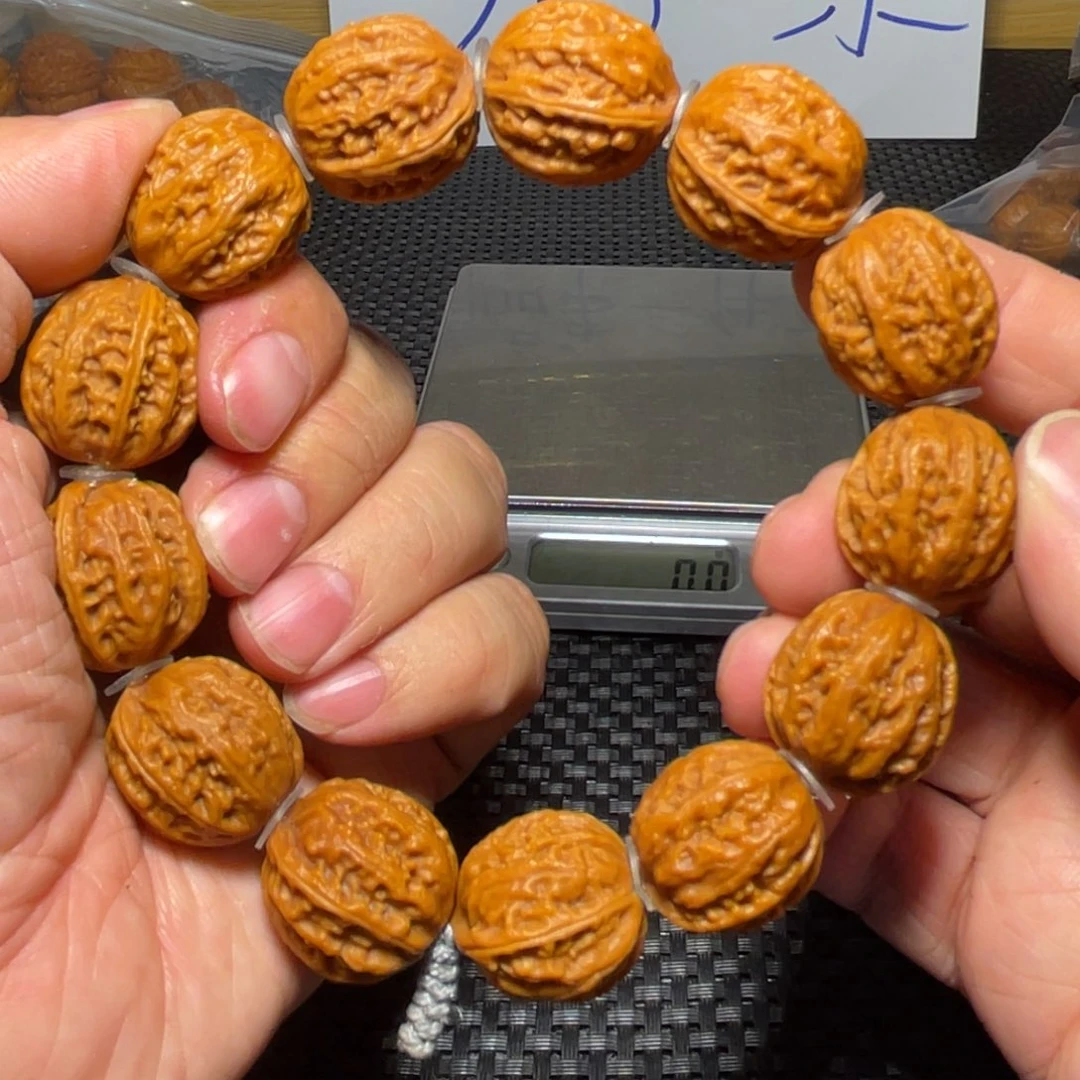 文玩核桃吊坠粗筋89龙京八棱，19