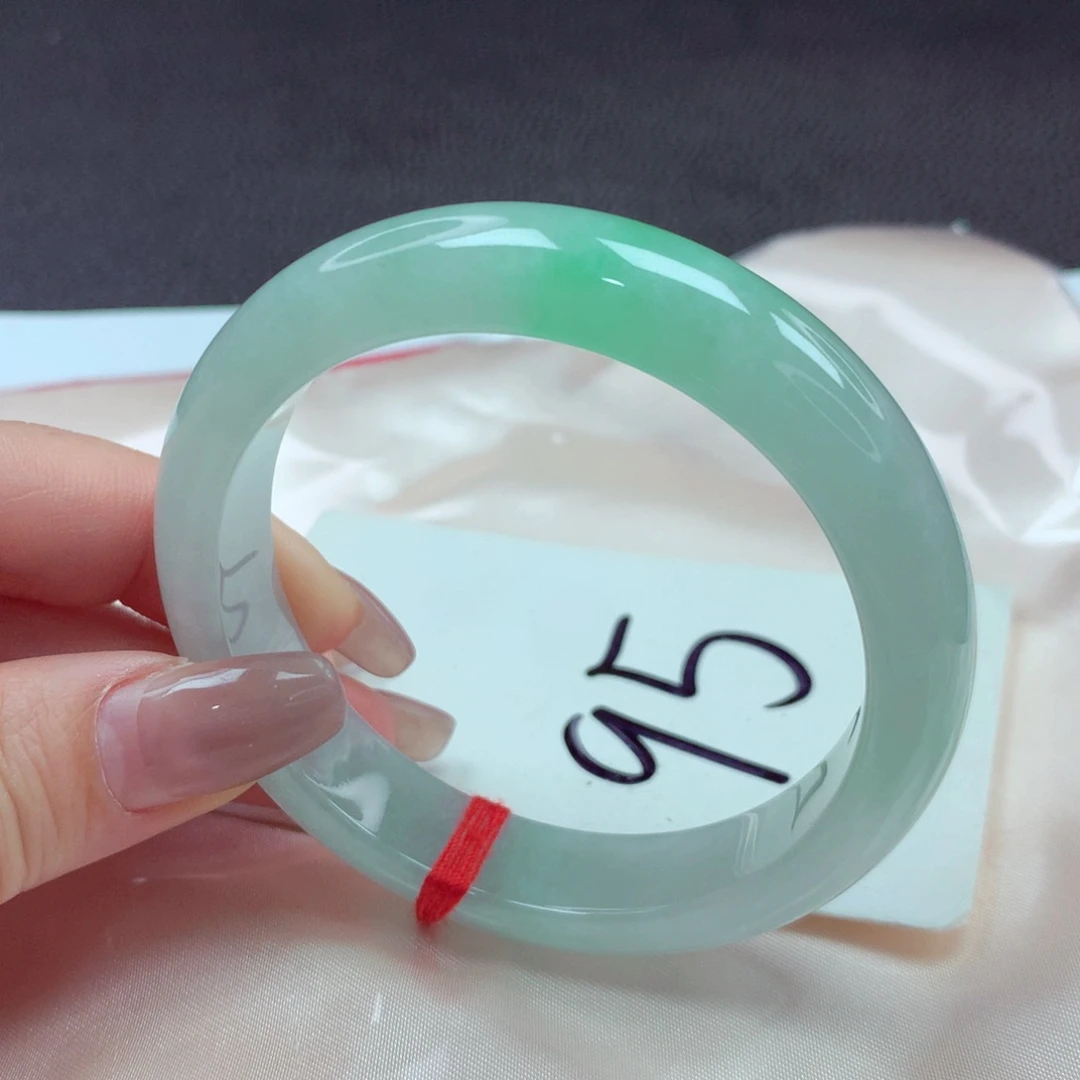 翡翠手镯未镶嵌手镯57