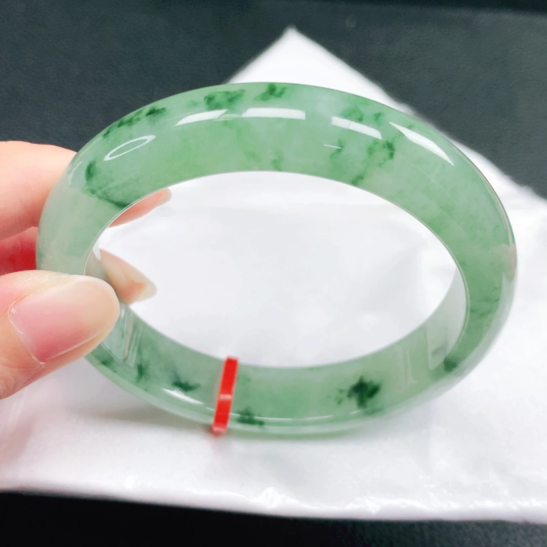 翡翠未镶嵌手镯58圈