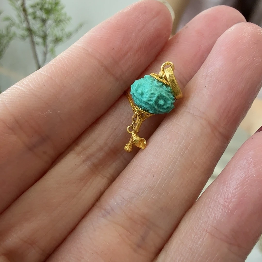 绿松石18K金镶嵌珠宝奇石