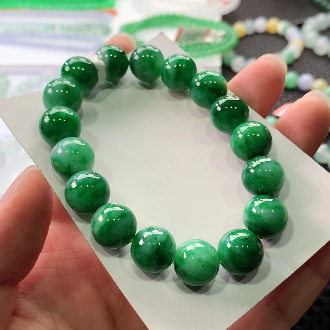 翡翠手链未镶嵌翡翠