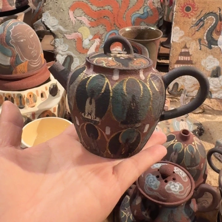 手工制作各种精美陶瓷