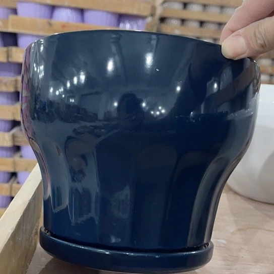 多肉绿植陶瓷花盆9.9包邮，有孔