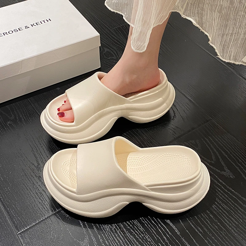 厚底拖鞋女款2025新款夏季外穿防滑防臭踩屎感按摩凉拖小蛮腰增高