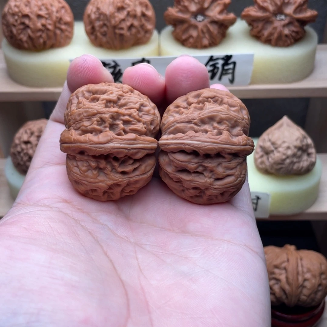 文玩核桃吊坠元宝43➕，47.7克