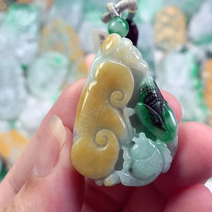 翡翠未镶嵌吊坠(不含链)