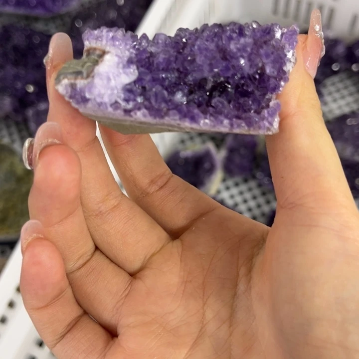水晶未镶嵌珠宝半成品紫晶花