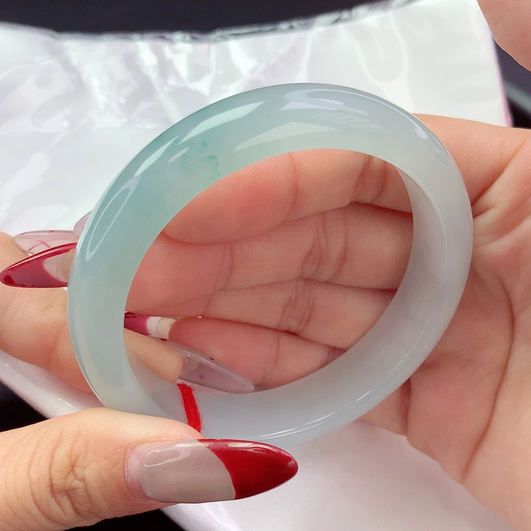 【闪购商品】翡翠手镯未镶嵌a 863000