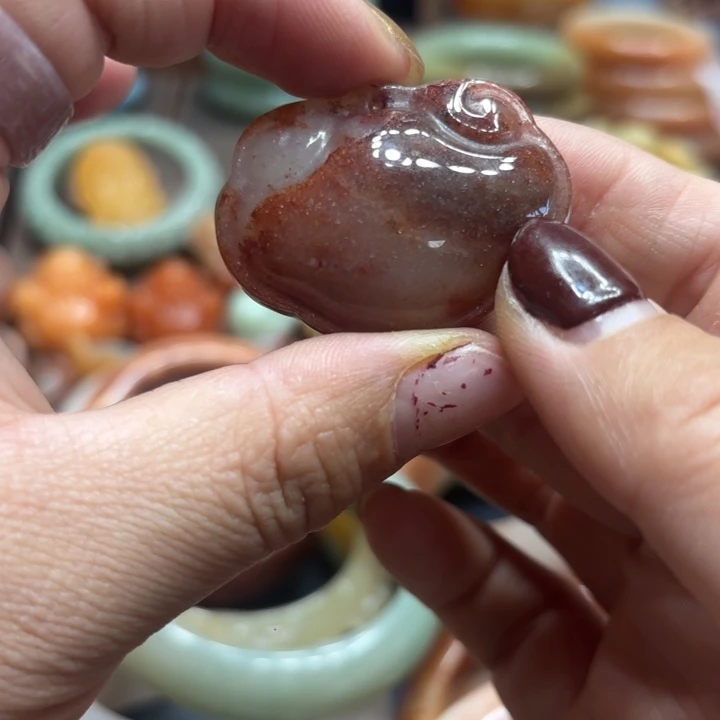 石英岩玉合金颈饰