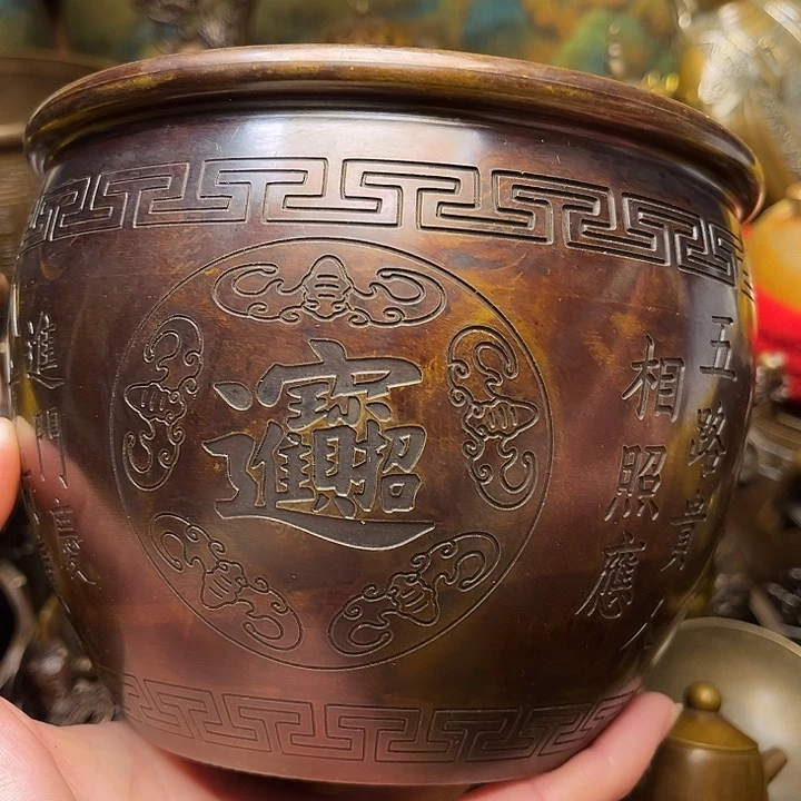 精美铜器批发档口
