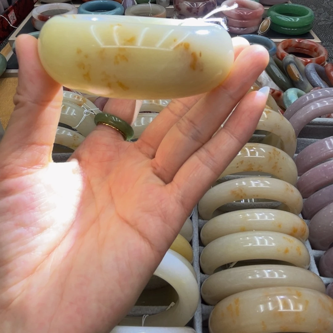 石英质玉未镶嵌圈口54