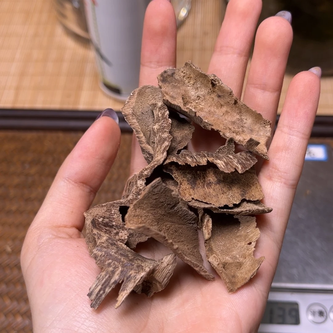 香榧木越南芽庄冷钻虫漏香12克