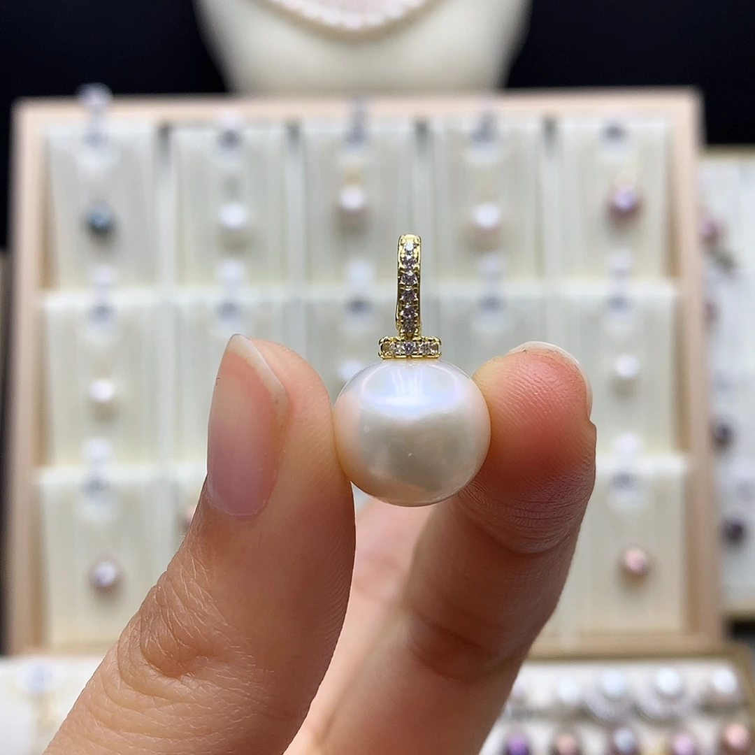 淡水珍珠合金颈饰