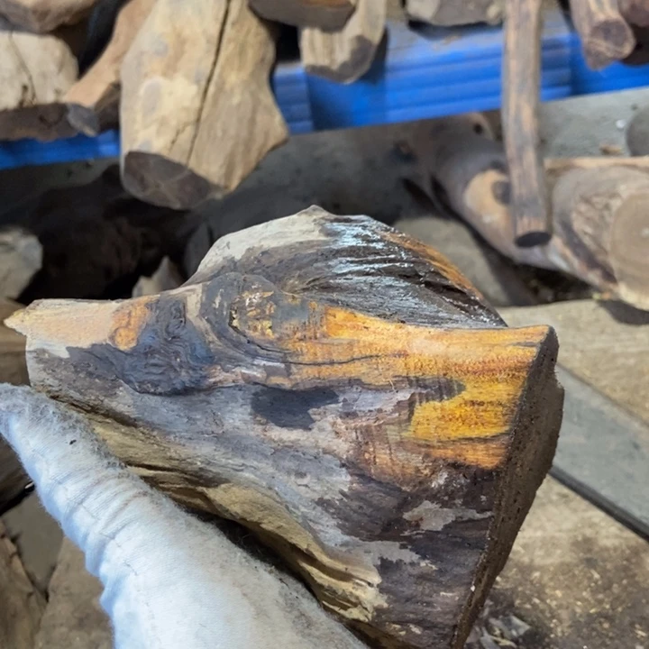 贡木手串万***师定制不退不换