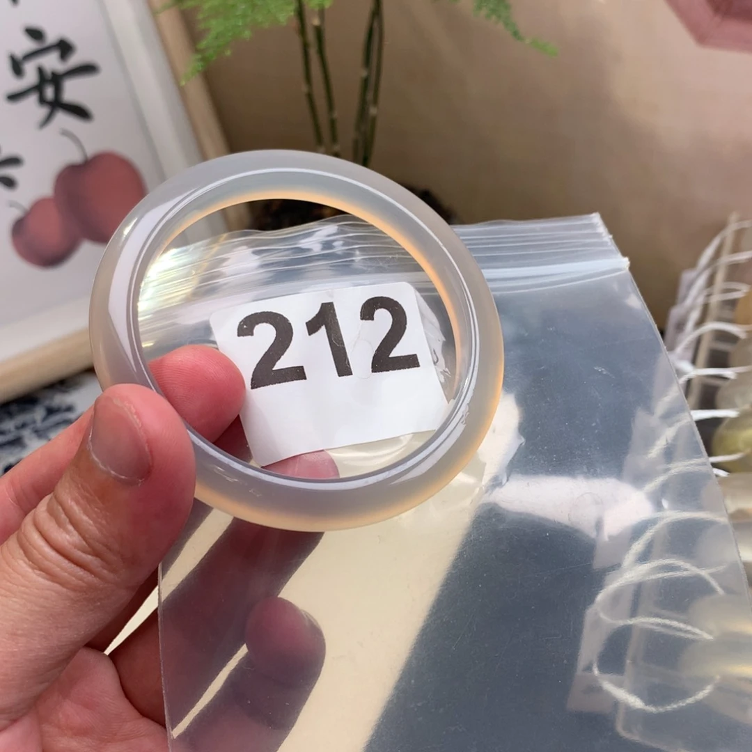 玛瑙/玉髓手镯未镶嵌212