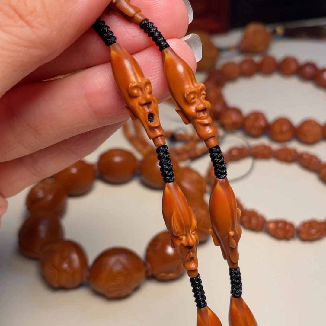 ₆***_橄榄石及橄榄绿是其