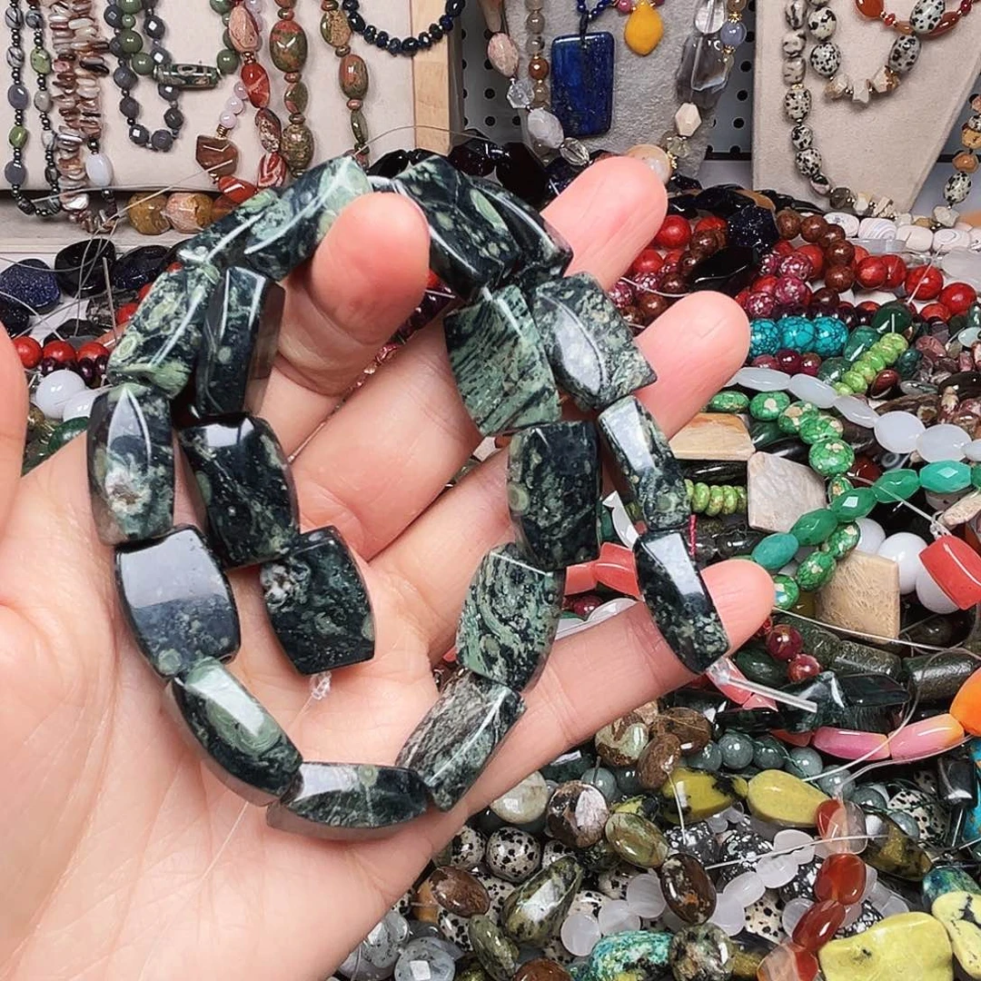 玛瑙/玉髓未镶嵌珠宝半成品龙眼石