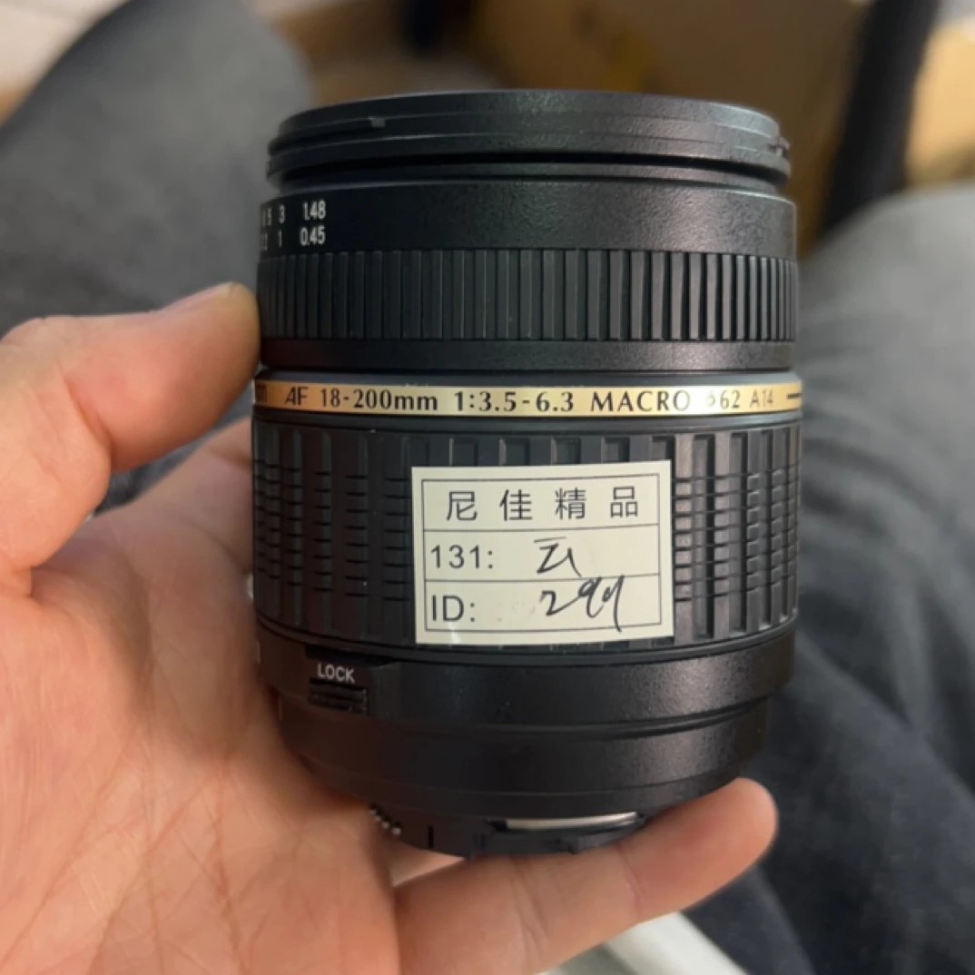 9新 Nikon/尼康 Canon/佳能 - 卡口 二手单反相机/镜头（无配件）