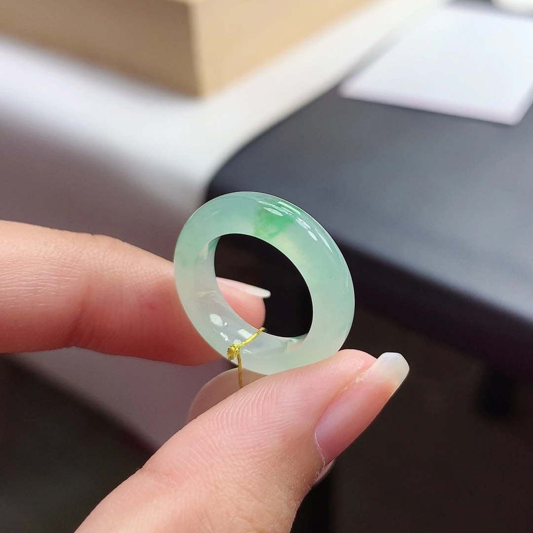 未镶嵌戒指翡翠6圈