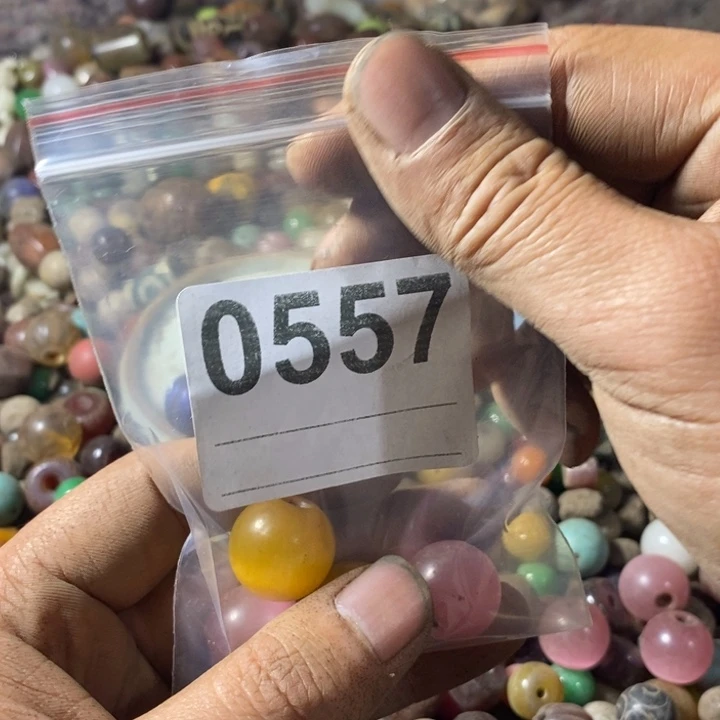 知****和田玉（糖玉）未镶嵌手链