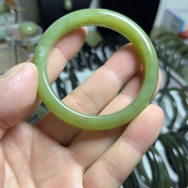 和田玉（糖玉）手镯未镶嵌